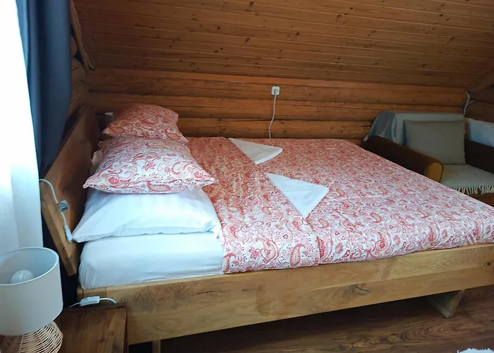 Roenkhazacska - Ketkerek Vendeghaz * Mátraszentimre